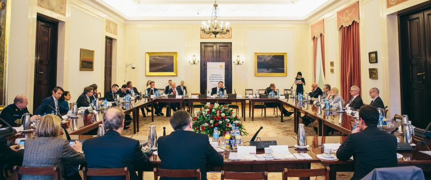 CER/demosEUROPA forum on 'A dangerous neighbourhood: Europe's foreign policy agenda' CER/demosEUROPA forum 2015